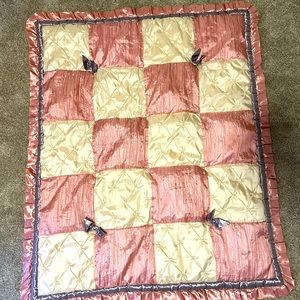 The peanutshell Nordstrom baby girl pink ivory crib blanket satin pretty